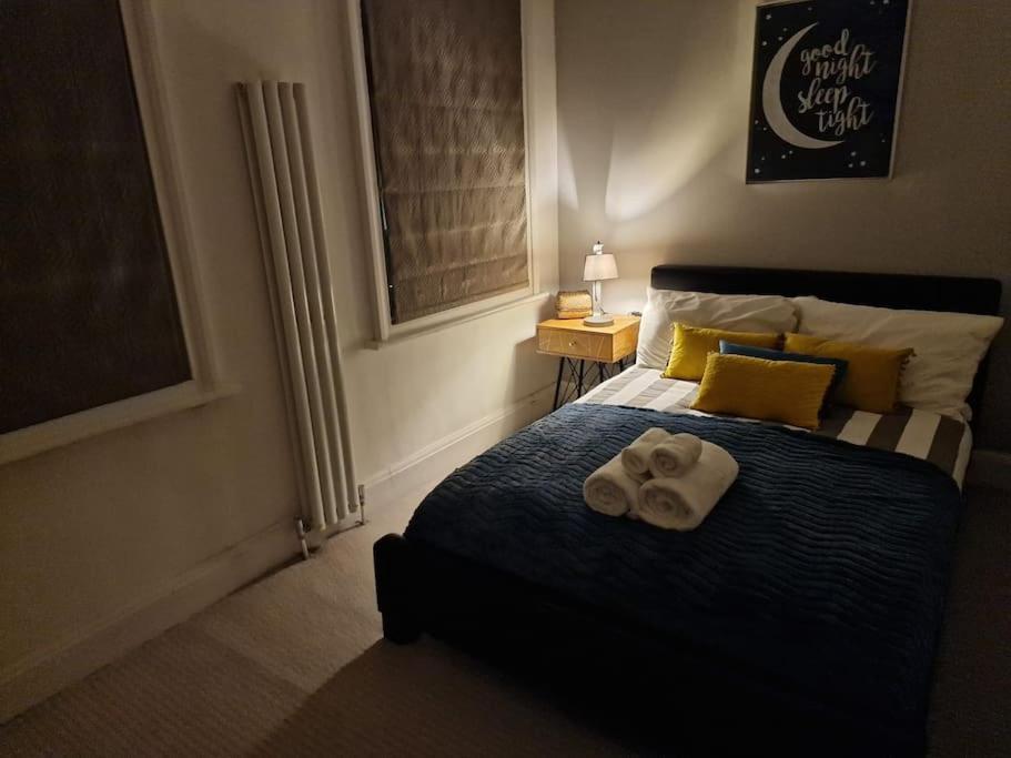 Quintessentially 'London' Flat 외부 사진